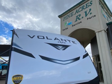 2023 - CrossRoads - Volante 25RL  Couples  Luxury   light