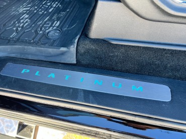 2017 - Ford - F-250 Platinum   6.7L Diesel  41 Km