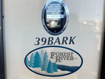 2021 - Forest River - Sandpiper 39BARK  Monster
